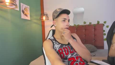 aisha_berry online show from September 2025 04:14:01 AM