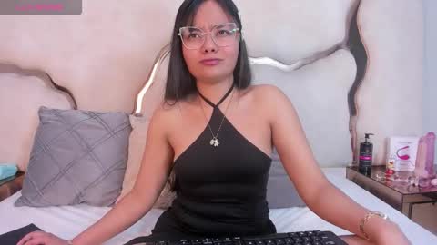 Aisha online show from February 2026 02:59:02 PM