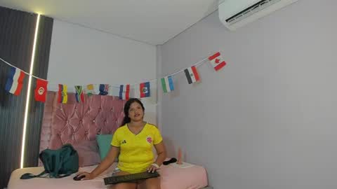 AISHA  MOORE online show from June 2026 07:34:01 PM