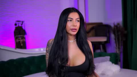 Maddy online show from November 2025 07:35:01 PM