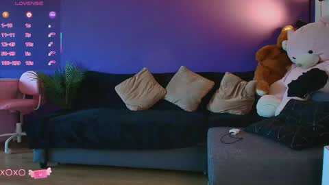 Lora online show from April 2026 09:32:01 AM