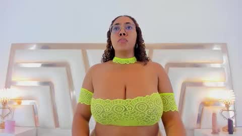 Snapshot of aisharodgers00 chatting on November 2025 08:52:02 PM Aisha Rodgers online show from November 2025 08:52:02 PM