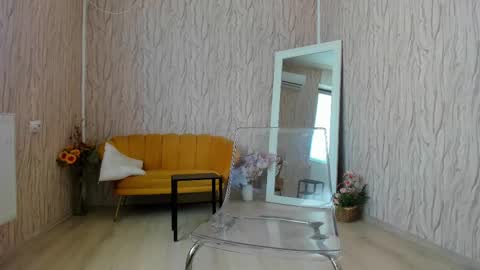 Aisha online show from February 2025 10:26:01 AM