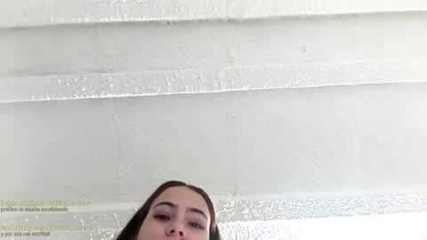 aishelyng20 online show from November 2025 01:44:01 AM