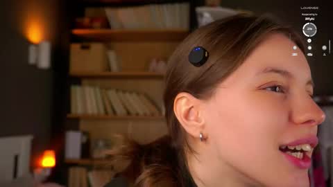 Aliza online show from November 2025 01:20:02 AM