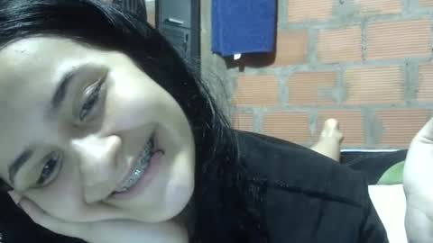 Snapshot of aitana23_ chatting on September 2025 12:21:01 AM aiti online show from September 2025 12:21:01 AM