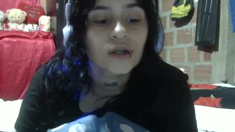 Snapshot of aitana23_ chatting on September 2025 12:49:01 AM aiti online show from September 2025 12:49:01 AM