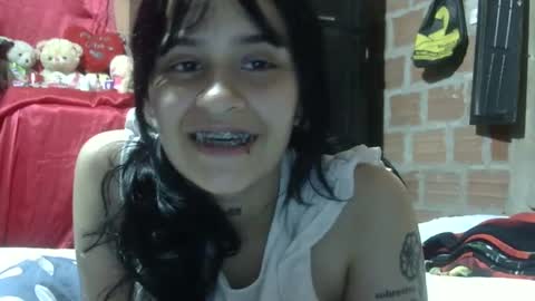 Snapshot of aitana23_ chatting on October 2025 12:16:02 AM aiti online show from October 2025 12:16:02 AM