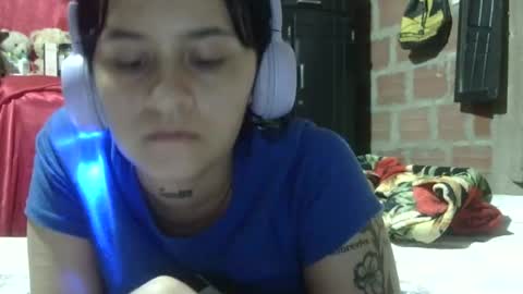 Snapshot of aitana23_ chatting on November 2025 01:28:02 AM aiti online show from November 2025 01:28:02 AM