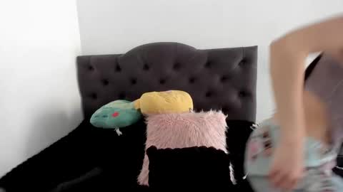 Snapshot of aizen_myo chatting on November 2025 06:59:02 PM Aizen My- online show from November 2025 06:59:02 PM