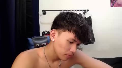 aj_daksxx online show from April 2026 03:09:01 PM