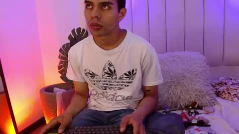 Snapshot of aji_golds chatting on May 2026 06:36:02 PM aji_golds online show from May 2026 06:36:02 PM