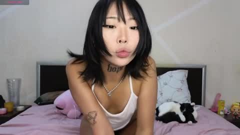 Snapshot of akame_yametekudasai chatting on May 2026 07:19:02 PM Akame online show from May 2026 07:19:02 PM