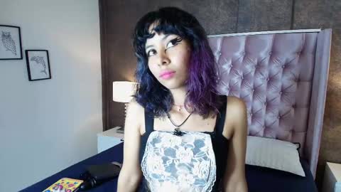 Snapshot of akane_uwu chatting on February 2025 12:49:02 PM A K A N E U W U online show from February 2025 12:49:02 PM