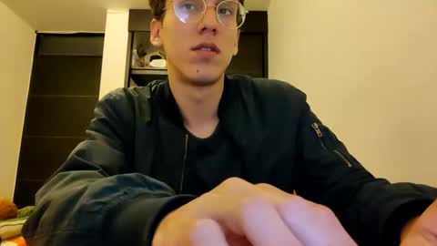 Snapshot of akilesbailo chatting on January 2025 11:18:02 PM My love online show from January 2025 11:18:02 PM