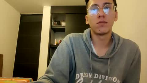 Snapshot of akilesbailo chatting on February 2025 07:18:01 AM My love online show from February 2025 07:18:01 AM