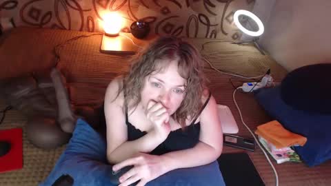 Snapshot of akindmodel chatting on January 2025 07:25:02 AM Natalie online show from January 2025 07:25:02 AM