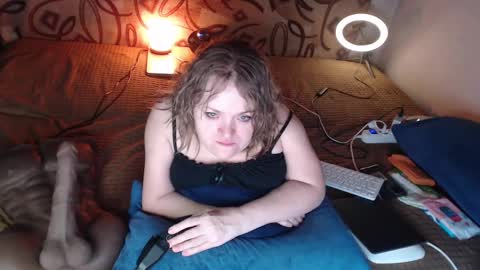 Snapshot of akindmodel chatting on January 2025 11:56:01 PM Natalie online show from January 2025 11:56:01 PM