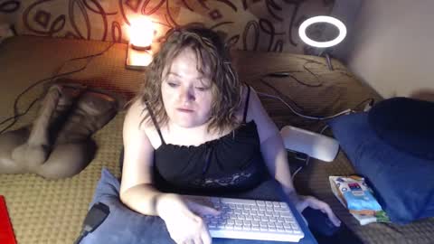 Snapshot of akindmodel chatting on January 2025 09:51:02 PM Natalie online show from January 2025 09:51:02 PM