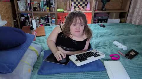 Snapshot of akindmodel chatting on November 2025 06:34:02 AM Natalie online show from November 2025 06:34:02 AM