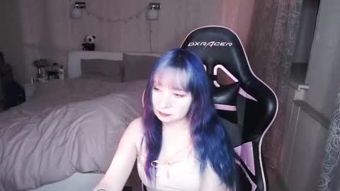 akirahartyx online show from February 2026 03:51:02 PM