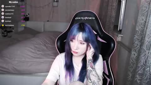 akirahartyx online show from March 2026 05:06:01 PM