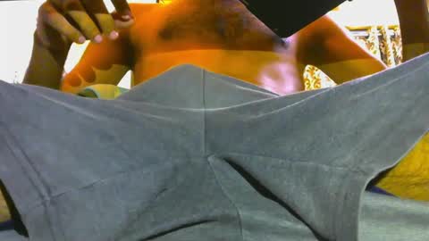 Snapshot of akks_0001 chatting on March 2025 02:18:01 PM Martin online show from March 2025 02:18:01 PM