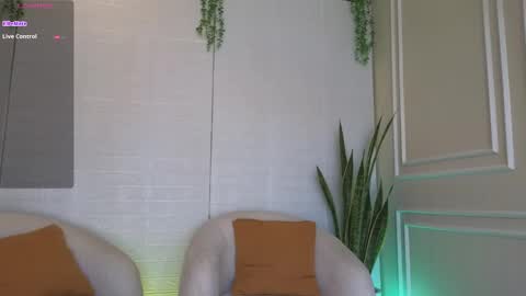 Snapshot of al_miko chatting on January 2025 09:16:01 PM Al Fox Miko Fortuni online show from January 2025 09:16:01 PM