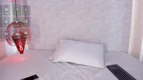 Alahia online show from October 2025 11:58:02 AM
