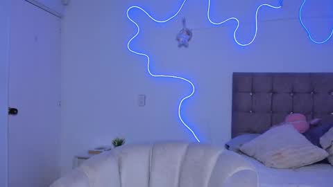 Alaia Alegria online show from May 2026 11:34:01 PM