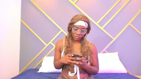 alaia_colins online show from February 2025 03:13:02 AM