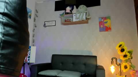 Alaia online show from April 2026 06:58:02 PM