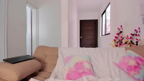 Alaia  online show from November 2025 08:30:01 PM