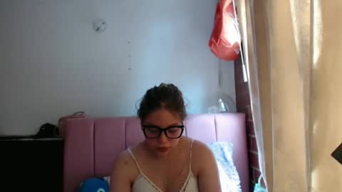 alaina_blessed online show from December 2025 04:05:01 PM