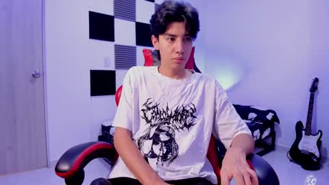 Snapshot of alan_boy01 chatting on September 2025 11:46:02 AM Alan Boy online show from September 2025 11:46:02 AM