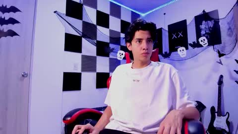 Snapshot of alan_boy01 chatting on October 2025 11:53:02 AM Alan Boy online show from October 2025 11:53:02 AM