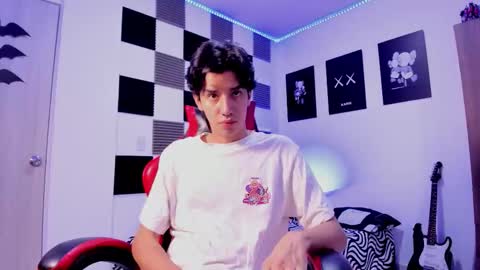 Snapshot of alan_boy01 chatting on October 2025 11:47:02 AM Alan Boy online show from October 2025 11:47:02 AM