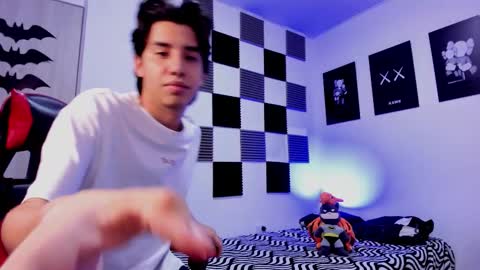 Snapshot of alan_boy01 chatting on November 2025 12:03:01 PM Alan Boy online show from November 2025 12:03:01 PM