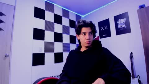 Snapshot of alan_boy01 chatting on November 2025 11:09:01 AM Alan Boy online show from November 2025 11:09:01 AM