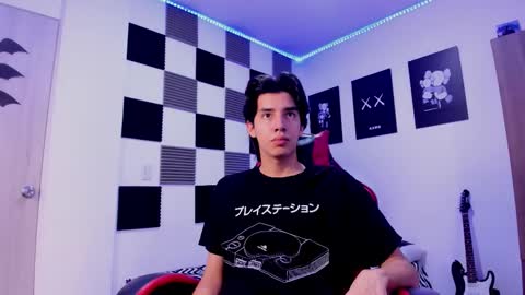 Snapshot of alan_boy01 chatting on November 2025 01:32:02 PM Alan Boy online show from November 2025 01:32:02 PM