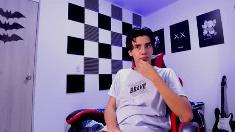 Snapshot of alan_boy01 chatting on November 2025 11:56:02 AM Alan Boy online show from November 2025 11:56:02 AM