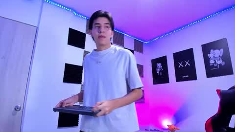 Alan Boy online show from March 2026 01:11:02 AM