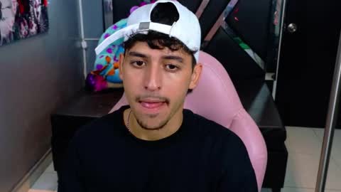 Snapshot of alan_del_reyx chatting on September 2025 10:01:02 PM ALAN DEL REY online show from September 2025 10:01:02 PM