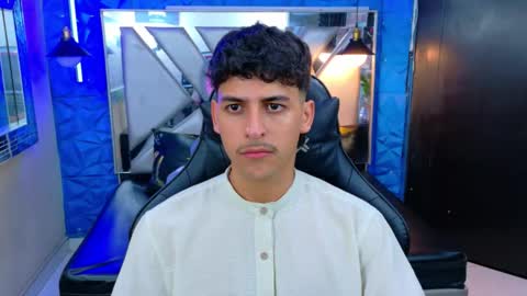 Snapshot of alan_del_reyx chatting on September 2025 03:33:02 AM ALAN DEL REY online show from September 2025 03:33:02 AM