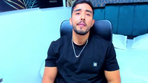 Snapshot of alan_greek_1 chatting on June 2026 10:54:01 PM Alan greek online show from June 2026 10:54:01 PM