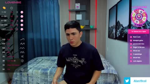 Snapshot of alan_nd_kevin chatting on January 2025 11:32:02 AM Alan  Kevin can we reach 100 thumbs up please guys  online show from January 2025 11:32:02 AM