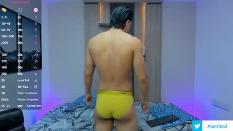 Snapshot of alan_nd_kevin chatting on September 2025 07:26:02 PM Alan  Kevin can we reach 100 thumbs up please guys  online show from September 2025 07:26:02 PM