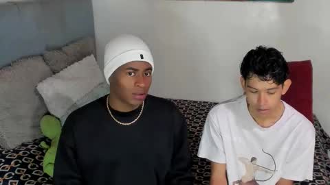 Alan and Criss - WE JUST FRIENDS WITH BENEFITS BOTH VERS online show from January 2026 04:42:02 PM