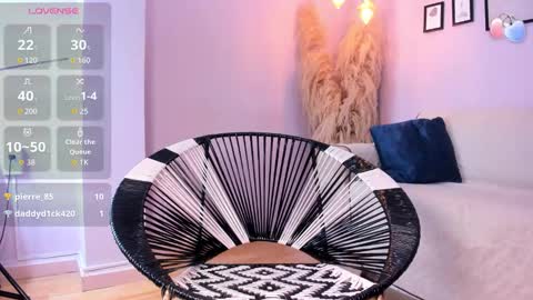 Snapshot of alana__rossetti chatting on November 2025 11:57:02 AM Alana online show from November 2025 11:57:02 AM