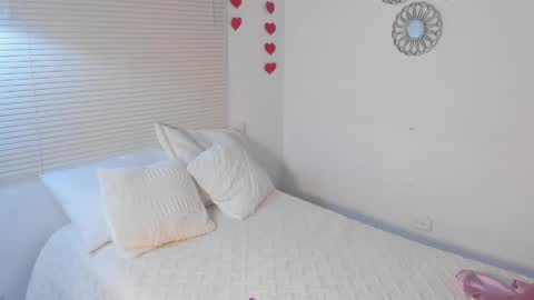 Alana online show from May 2026 02:49:02 AM